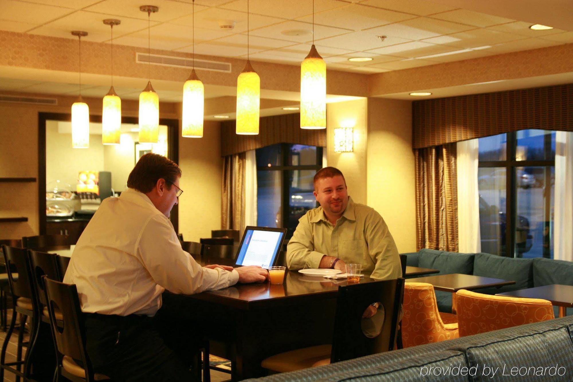 Hampton Inn Topeka Restaurace fotografie